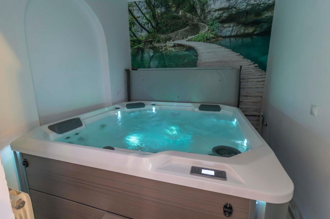 House -Rooftop&Jacuzzi -StayinСевілья Екстер'єр фото