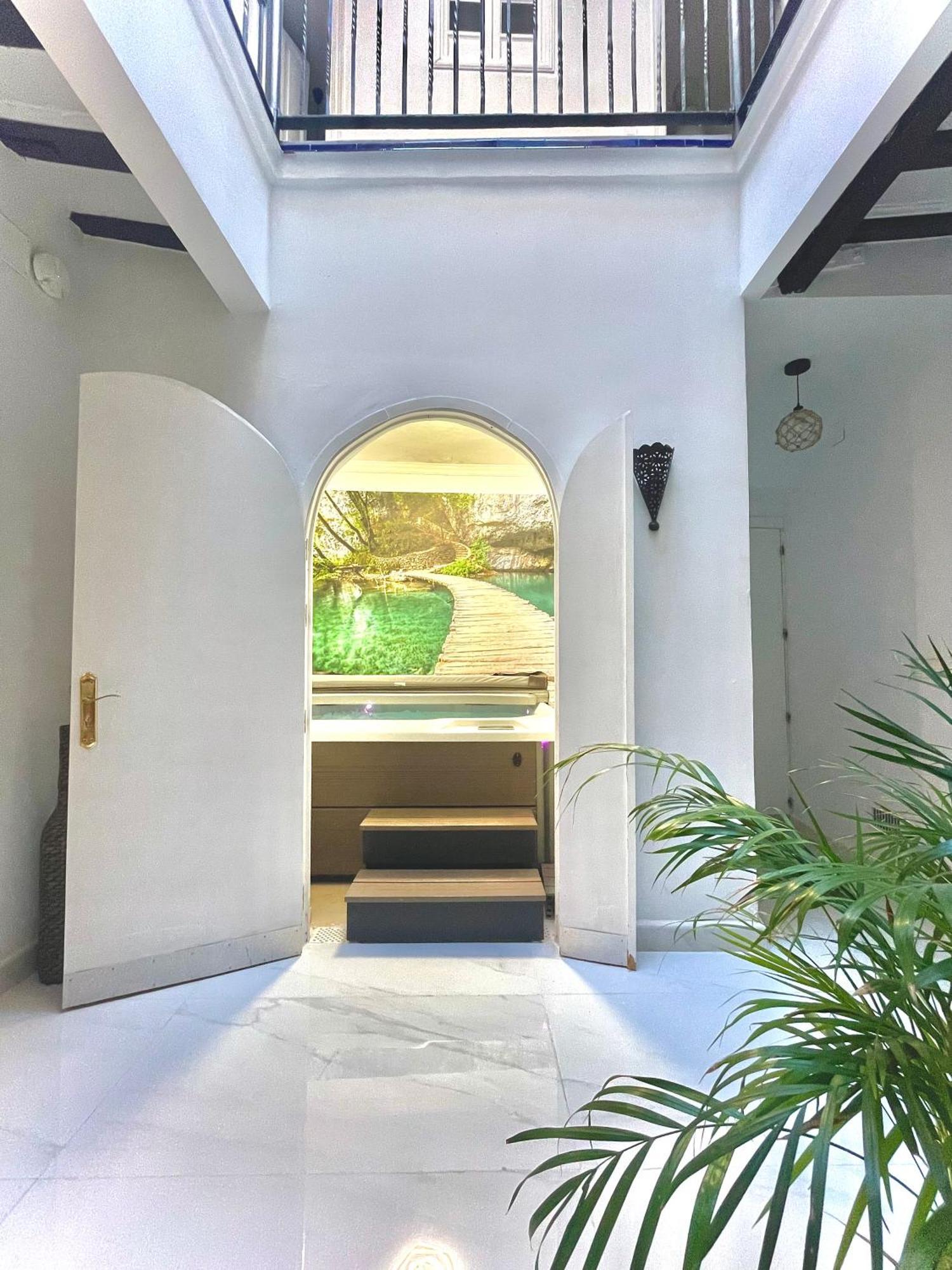 House -Rooftop&Jacuzzi -StayinСевілья Екстер'єр фото